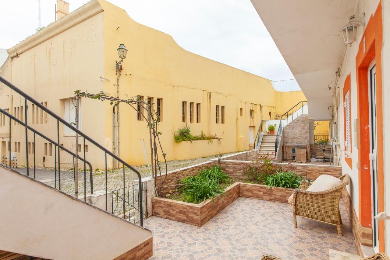 B83 - Alleway Gem In Lagos Ngoại thất bức ảnh